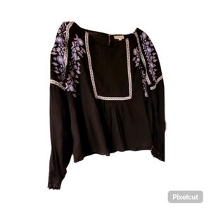 Anthropologie Rebellion Black  blue floral embroidered crop top,Women’s M
